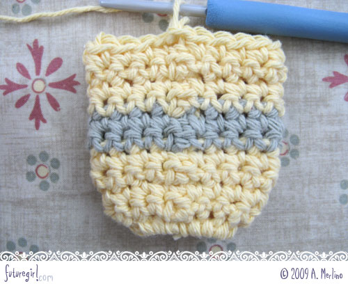 Video Tutorial: Reverse Single Crochet (Crab Stitch) | moogly