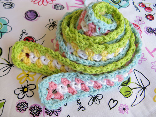 futuregirl craft blog : How To Make Granny Straps